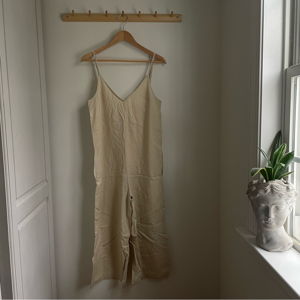 Urban Outfitters Beige Jumper